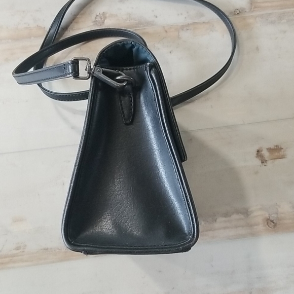 Matt & Nat Vegan leather crossbody purse - Picture 3 of 13